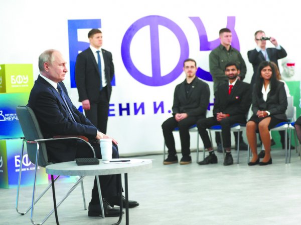 Путин согласился с Кантом: президентскую стипендию поднимут до 30 тысяч