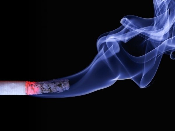 Хирург Авакян: курение может привести к гангрене и ампутации ноги