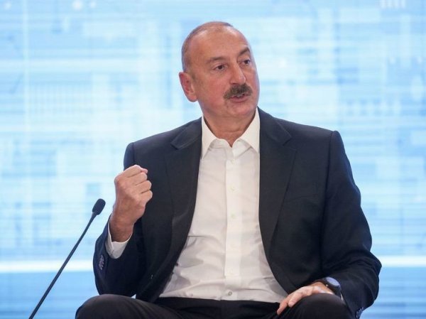 Алиев проголосовал на выборах президента Азербайджана в Карабахе