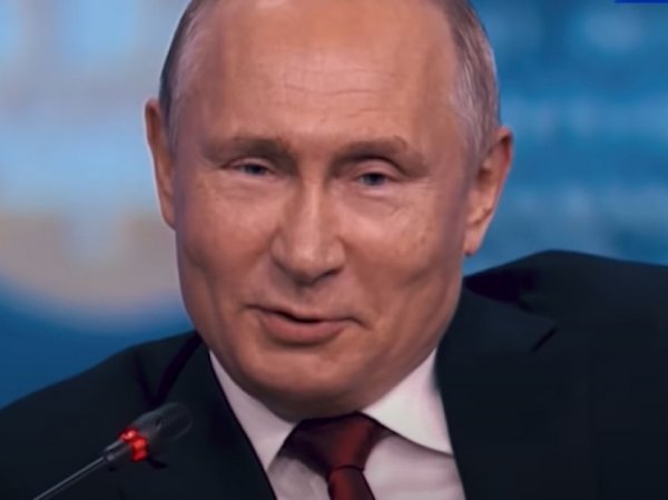 В Британии заклеймили Карлсона и причастных к интервью Путина
