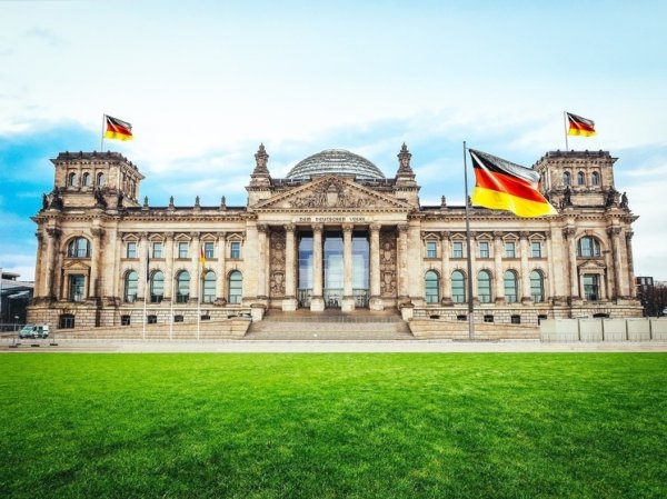 В Германии заявили о зависимости Берлина от Вашингтона