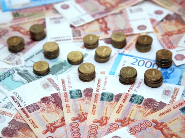 Экономист Дроздов рассказал, почему рублевый депозит может быть выгоднее, чем китайские юани