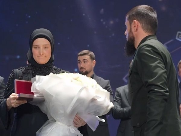 Дочери Кадырова получили награды