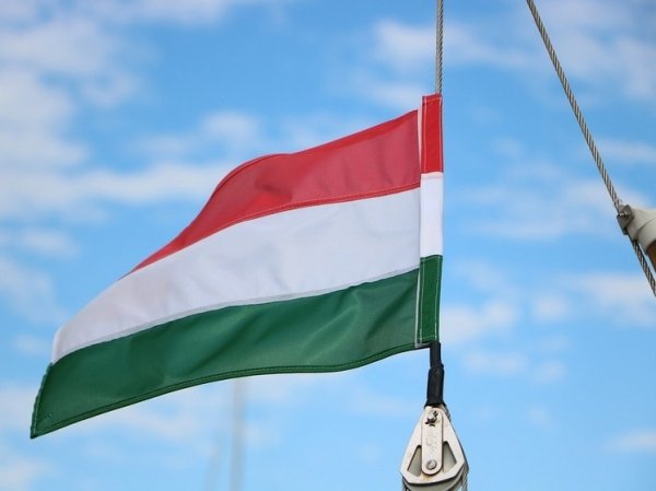 Венгрия заявила, что не будет блокировать новые санкции против России