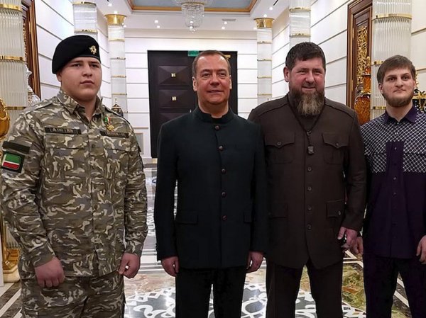 Адам Кадыров выбрал одну награду для встречи с Медведевым