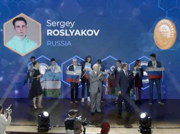 За год на международных олимпиадах российские школьники заработали 34 «золота»