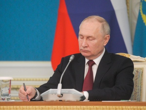 Песков рассказал, как Путин узнает о ситуации на фронте