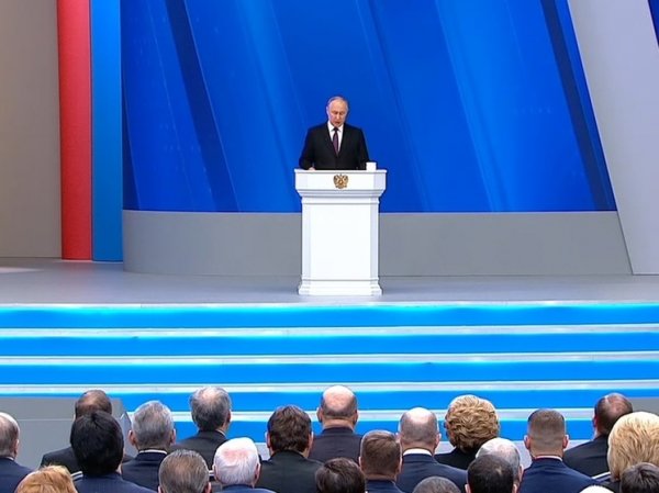 Путин: нынешние подростки должны стать профессионалами своего дела
