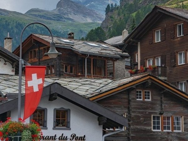 В Швейцарии на референдуме поддержали дополнительную "13-ю пенсию"