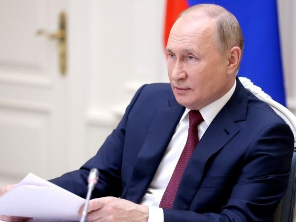 Путин призвал продумать расширение железной дороги в сторону Азовского и Черного морей