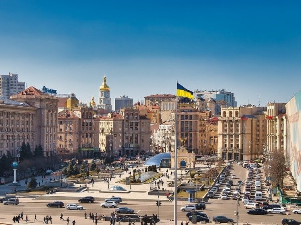 В Киеве рассказали, кого Макрон может отправить на Украину