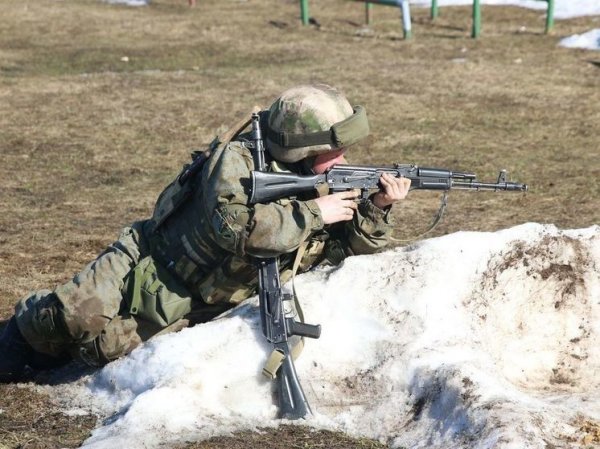 Сотрудники Росгвардии из стрелкового оружия сбили БПЛА в российском регионе