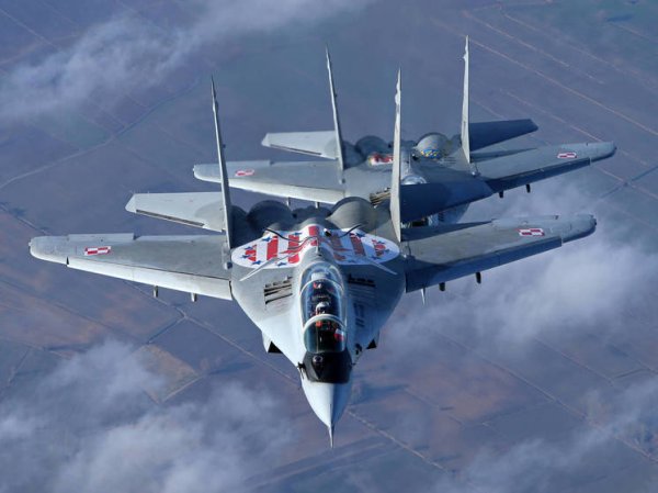 Польша подняла истребители в воздух из-за российских самолетов