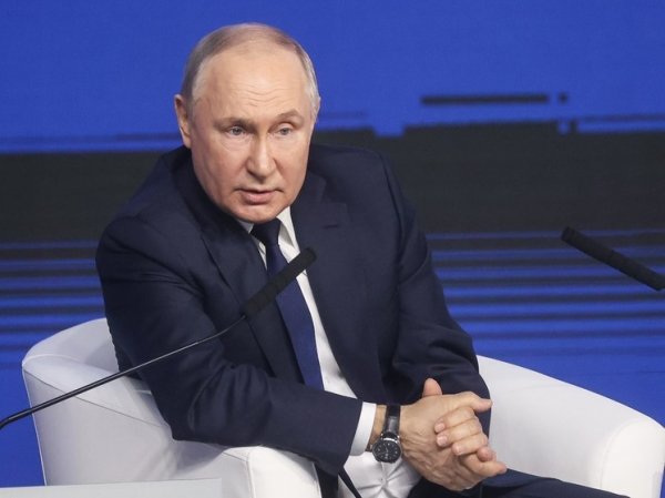 Появилось видео работы Путина после теракта
