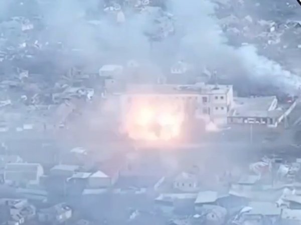 Украинские СМИ пишут о взрывах в Запорожье