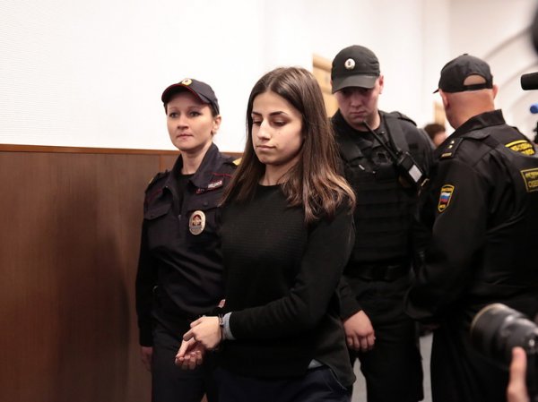 Суд над убитым отцом сестер Хачатурян затянется до осени