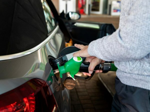 Власти готовятся дать бой нелегальным бензиновым «наливайкам»